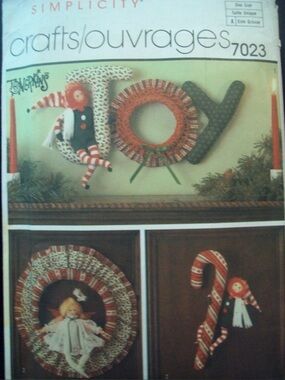 Vintage Simplicity Pattern 7023 Tonerkins Elf Wreath JOY 
Marge Toner 
1985 
NOS